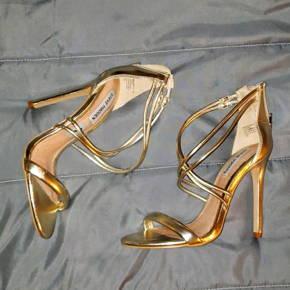 Steve Madden gold heels